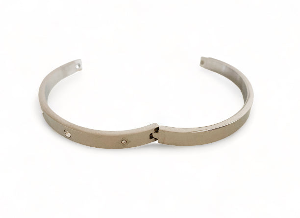 Grace Oval Bangle Silver