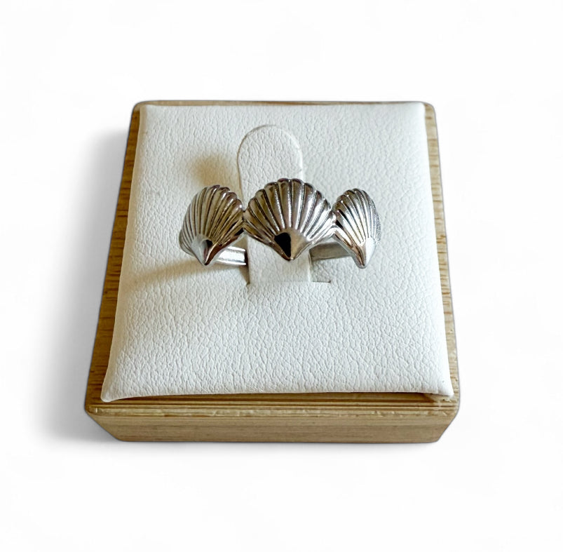 Triple Shell Ring