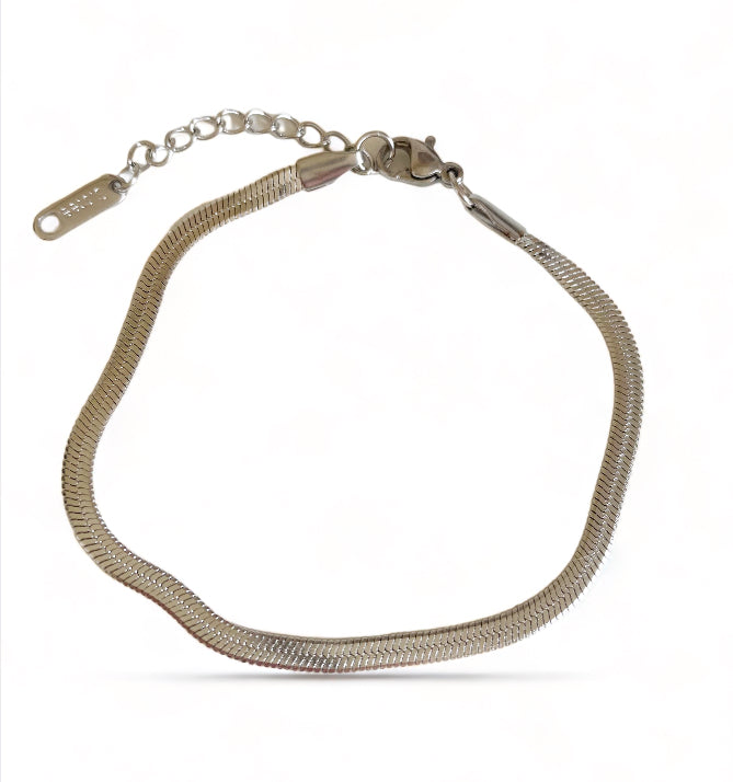 The Snake Bracelet