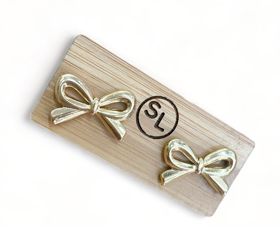 Chunky Bow Studs Gold