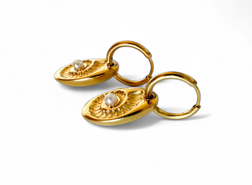 The Ocean Pearl Earring