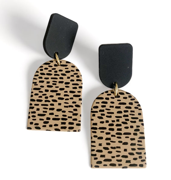 Donna Dangles