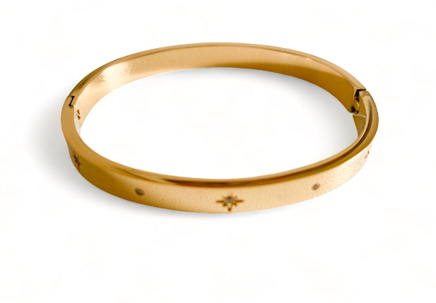 Grace Oval Bangle Gold
