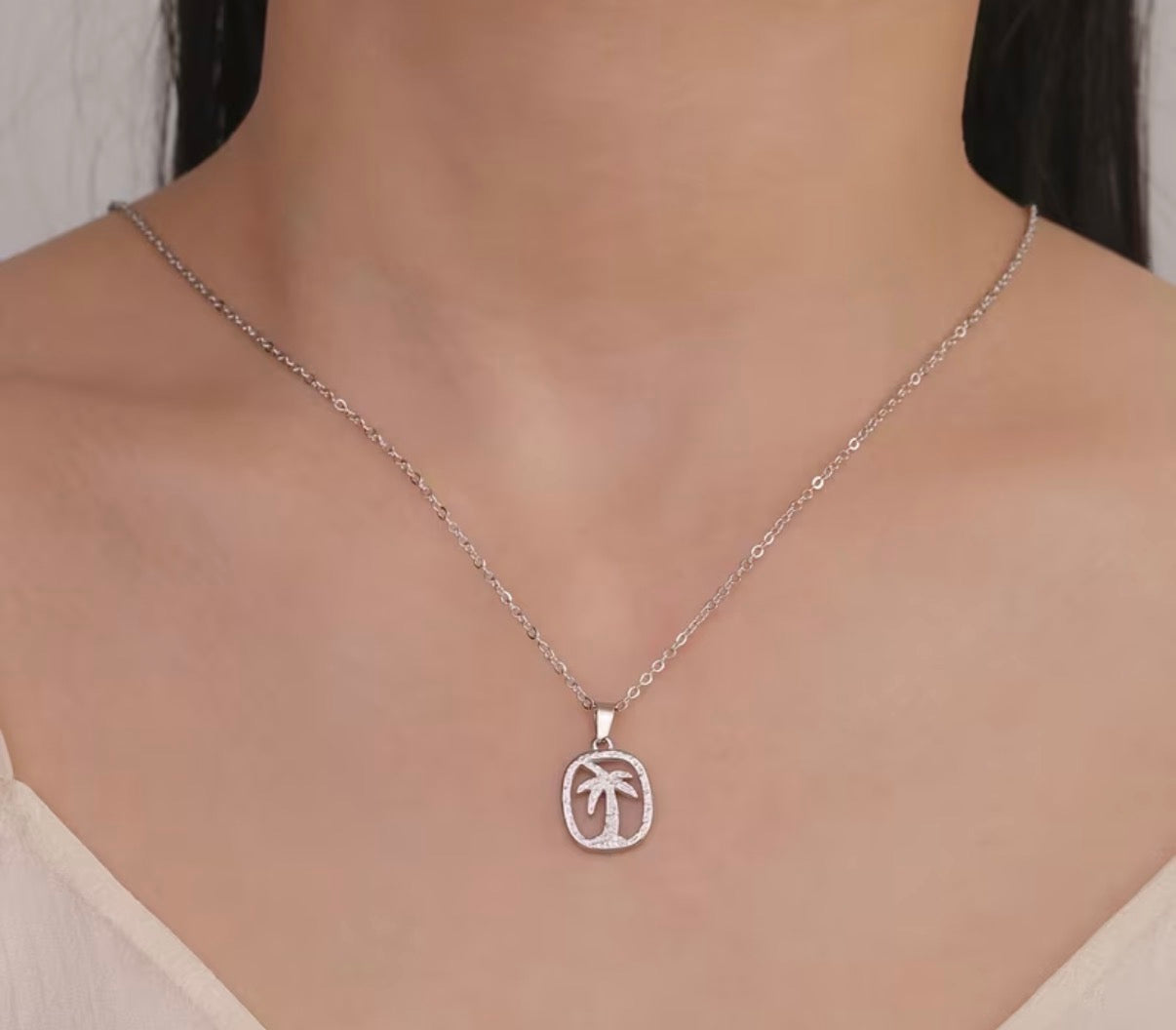 Solana Palm Necklace Gold & Silver