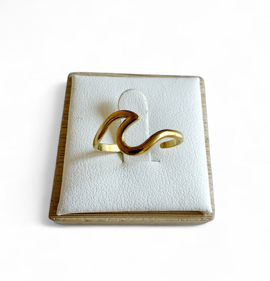The Ocean Wave Ring