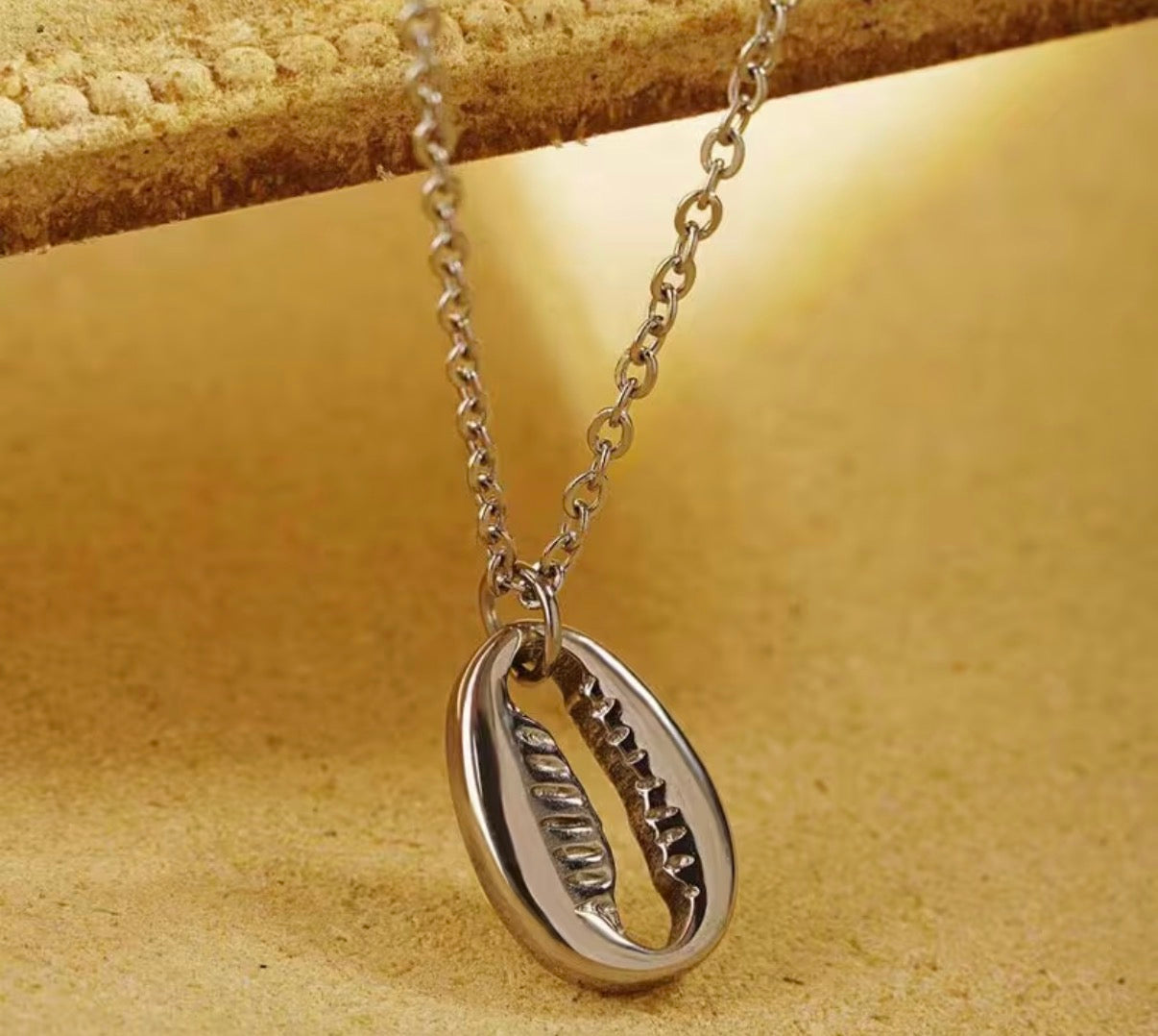 Cowrie Shell Pendant Necklace - Gold & Silver