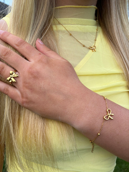 Petite Bow Ring