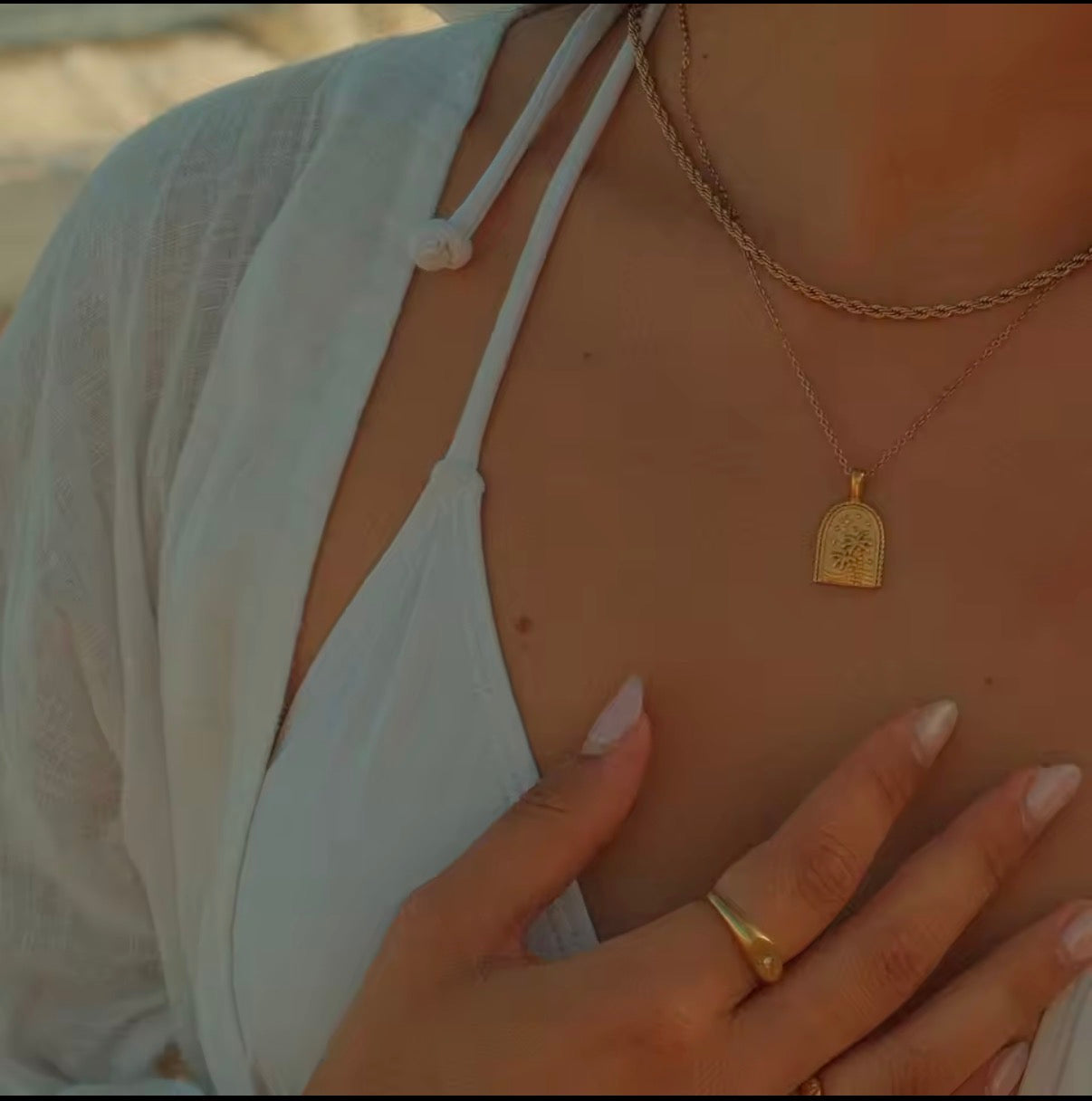 Palm Arch Necklace