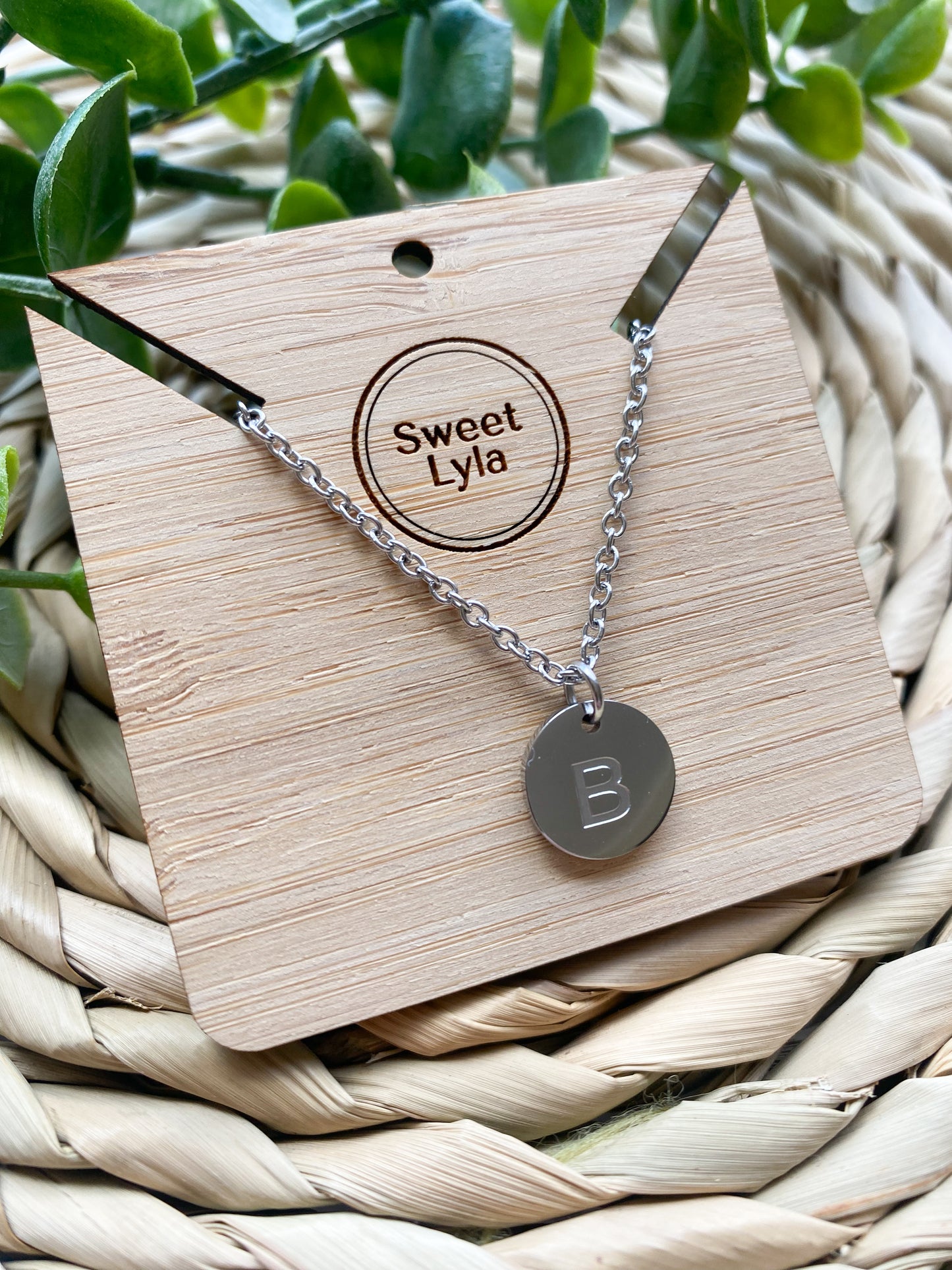 A-Z Stainless Steel Pendant Letter Necklace