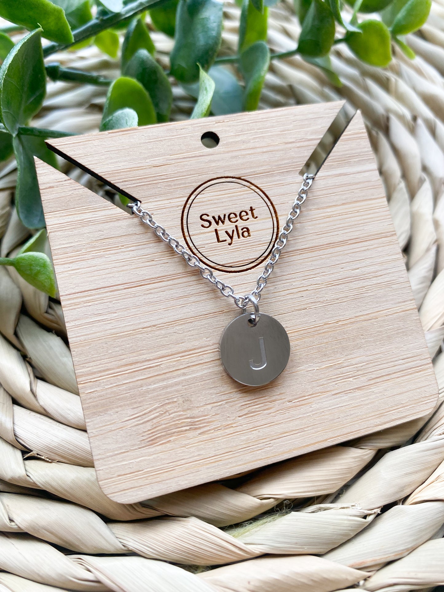 A-Z Stainless Steel Pendant Letter Necklace