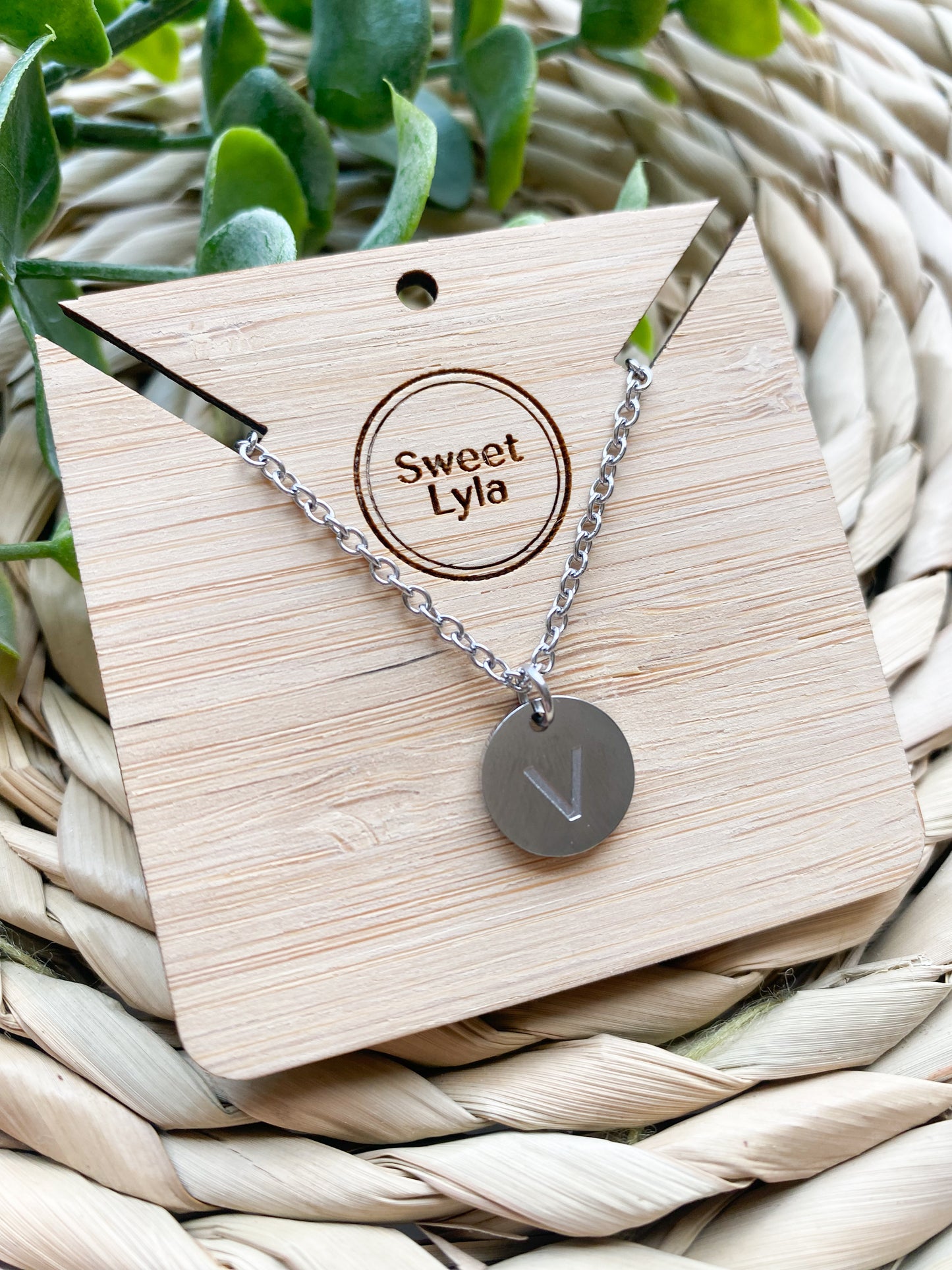 A-Z Stainless Steel Pendant Letter Necklace