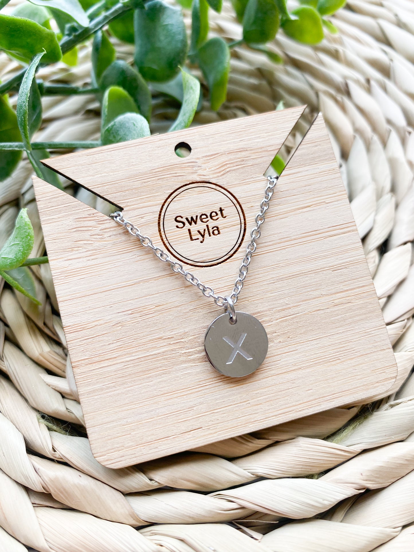 A-Z Stainless Steel Pendant Letter Necklace